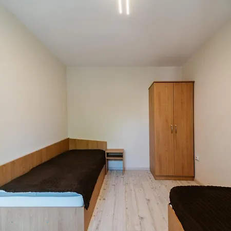 за гости веси * Burgas