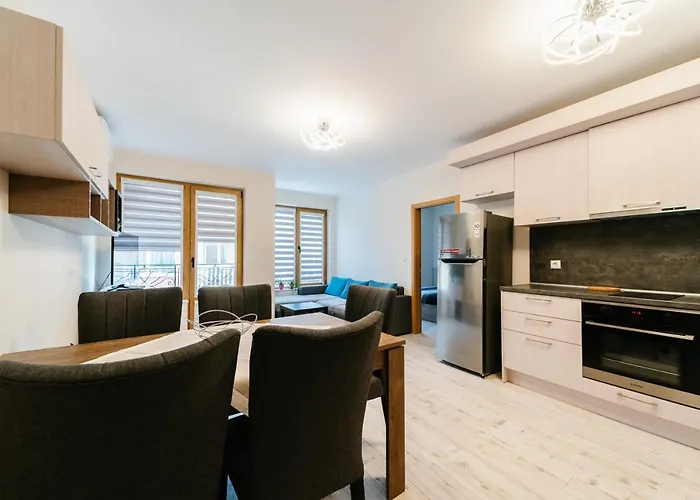 за гости веси Μπουργκάς